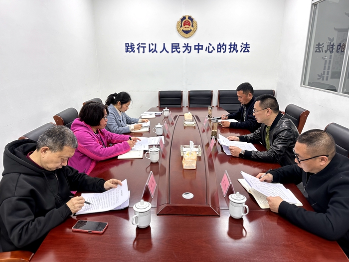 武胜县人大：城区改造成果显 县城焕彩展新颜